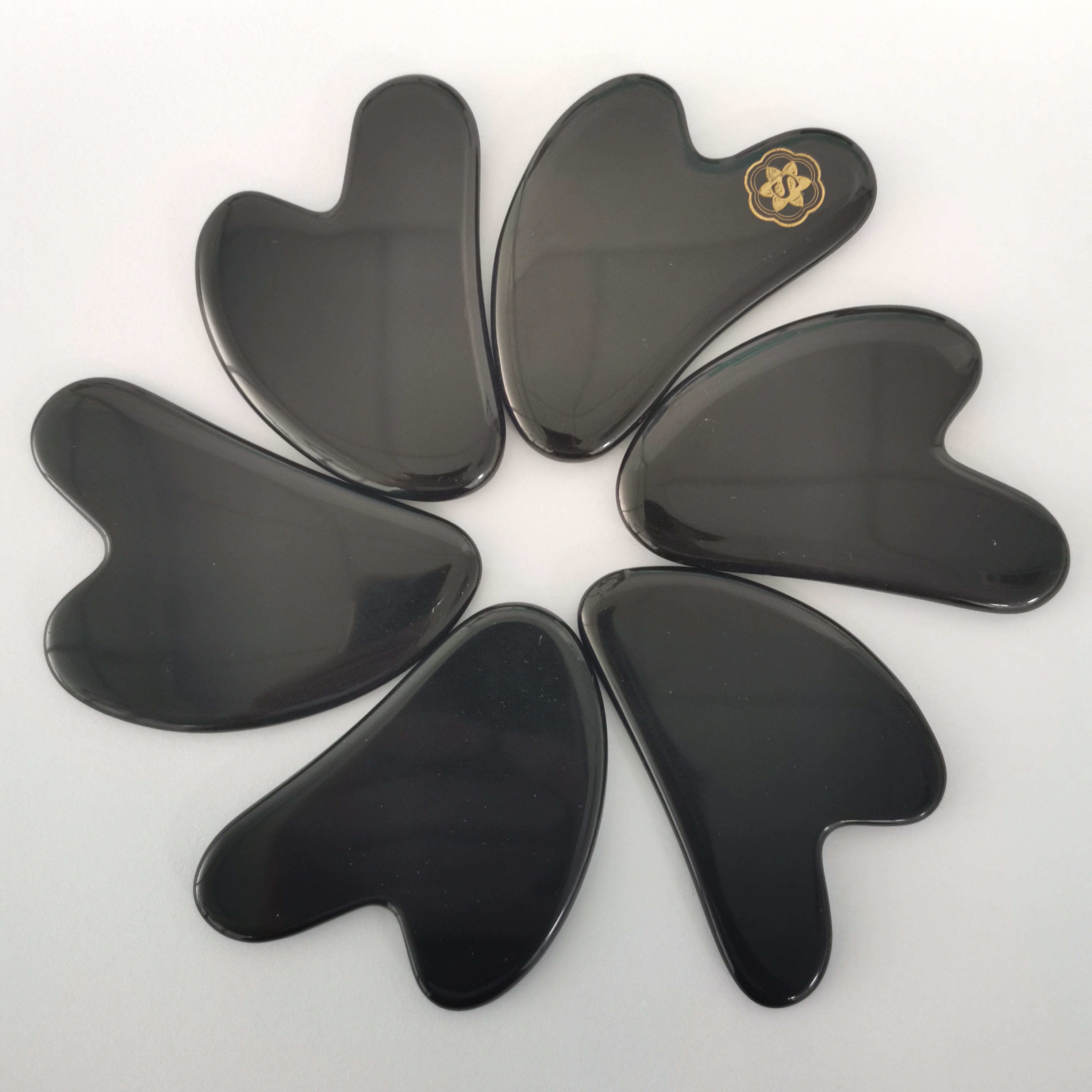 High Quality Natural Obsidian Heart-shaped physiotherapy thin face Scraping Gua sha Board for Facial Body