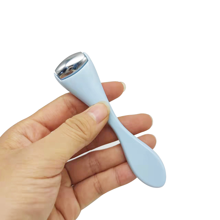 Wholesale Handheld Mini Blue Face Ice Roller for Home Use