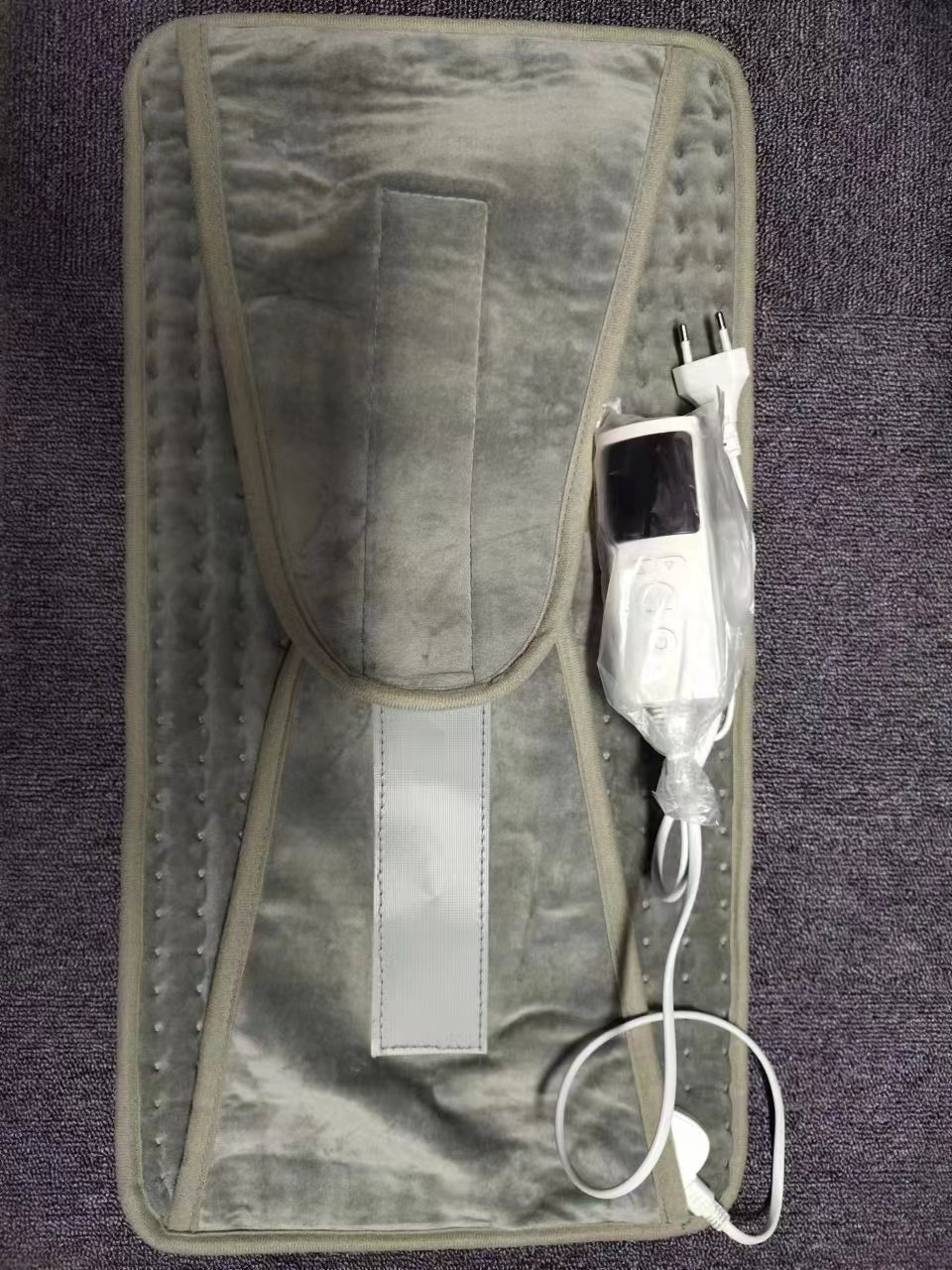 Electric heating knee massager vibrates and heats Knee massager vibrates and heats